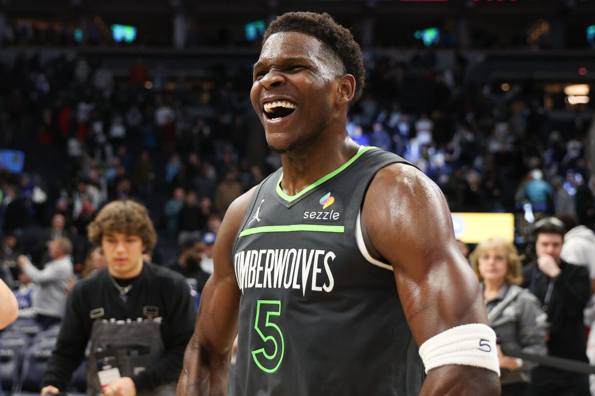 NBA: Houston Rockets at Minnesota Timberwolves