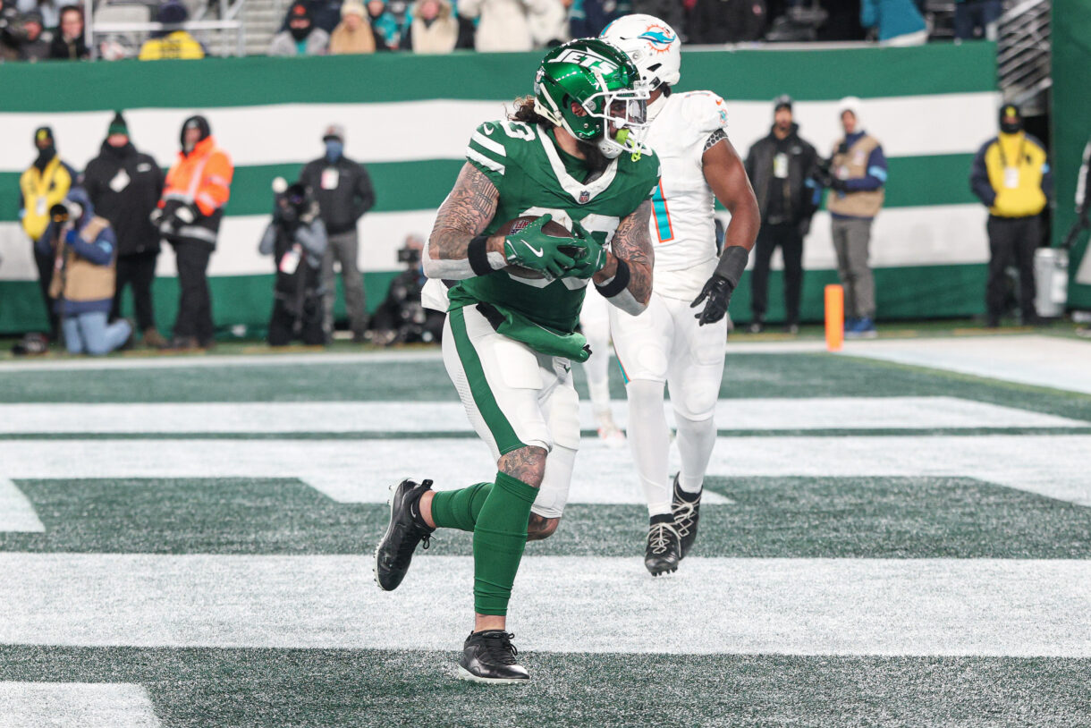 NFL: Miami Dolphins at New York Jets