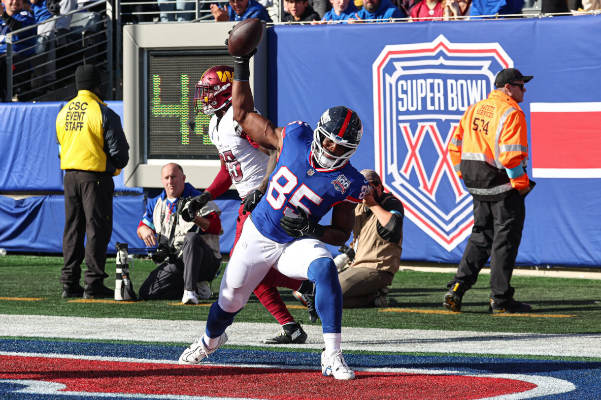 Chris Manhertz, Giants