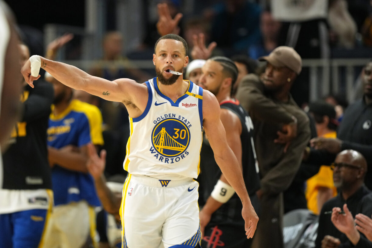 NBA: Playoffs-Houston Rockets at Golden State Warriors