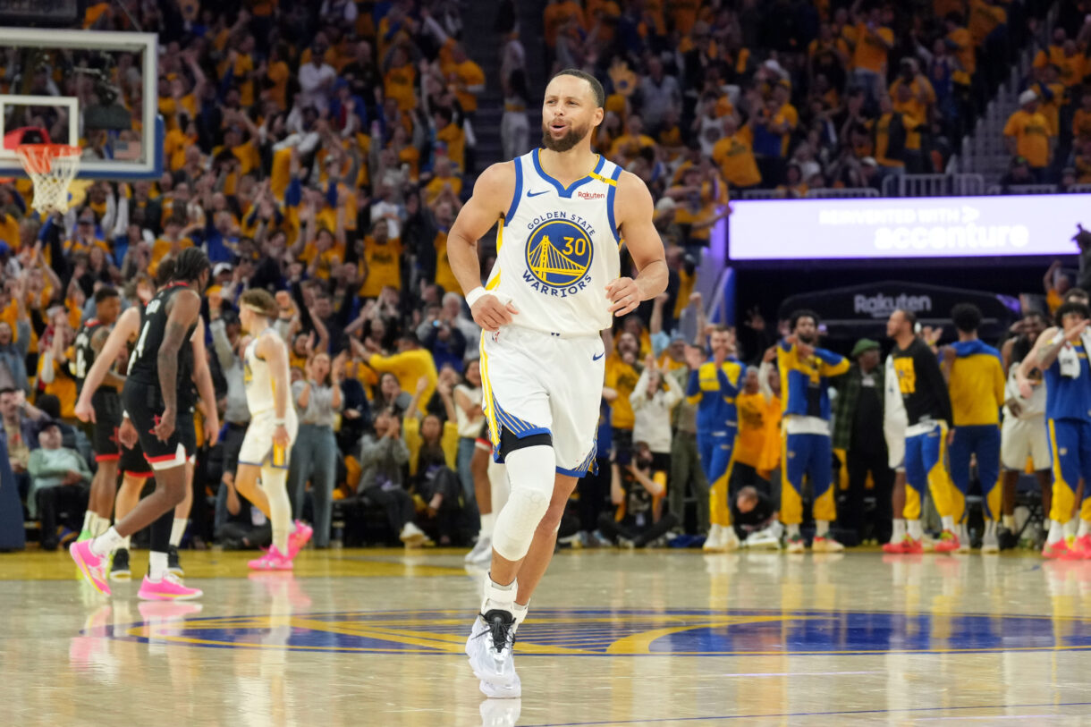 NBA: Playoffs-Houston Rockets at Golden State Warriors