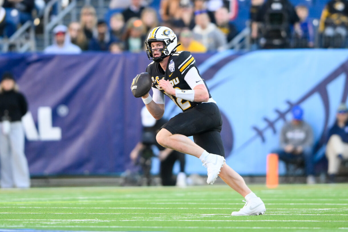 NCAA Football: Music City Bowl-Iowa at Missouri