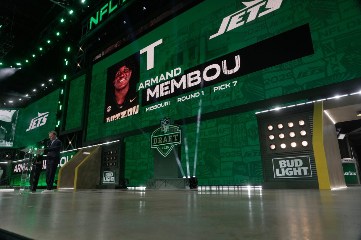 Armand Membou, Jets