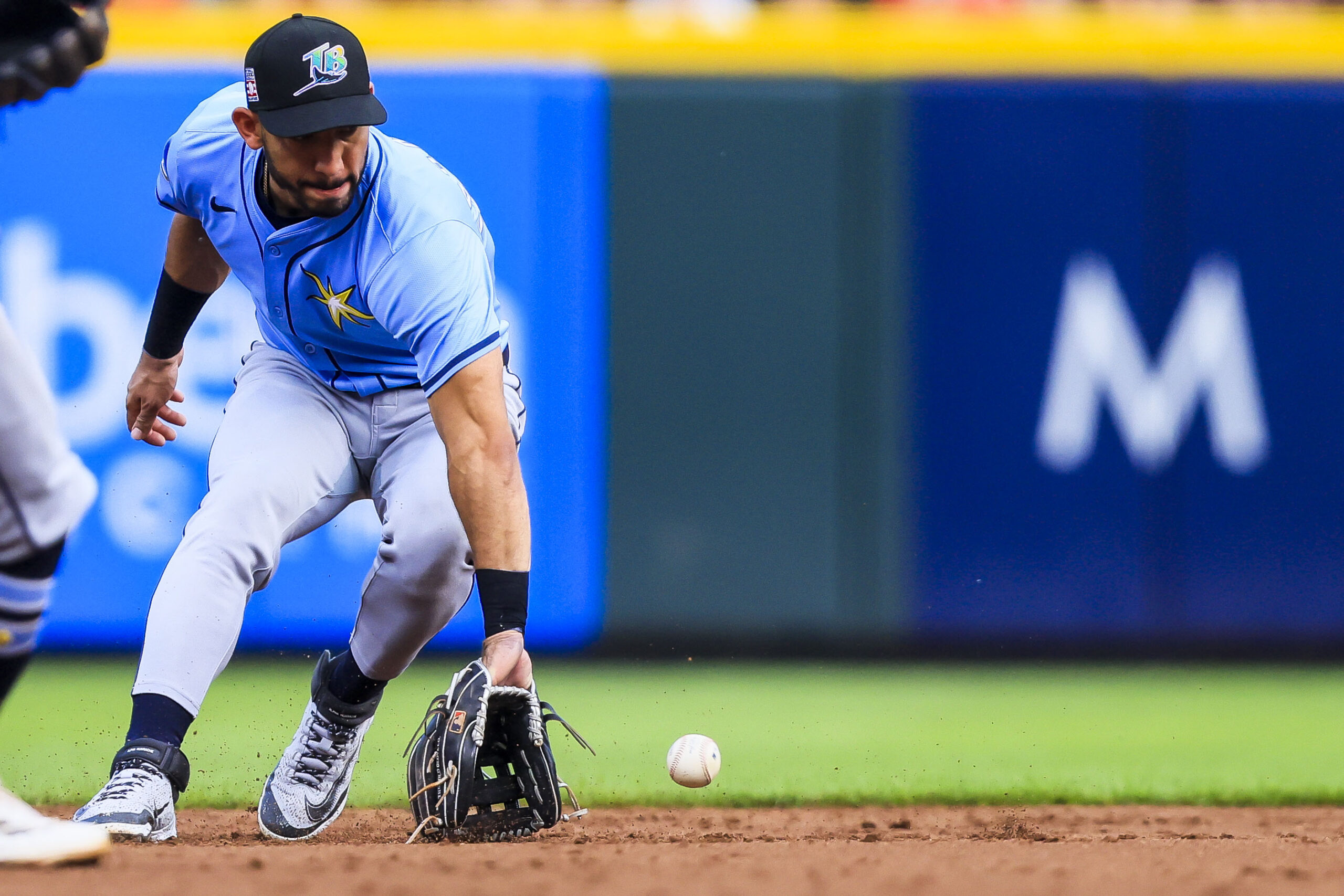 Yankees talking trades with Rays over 3 infielders