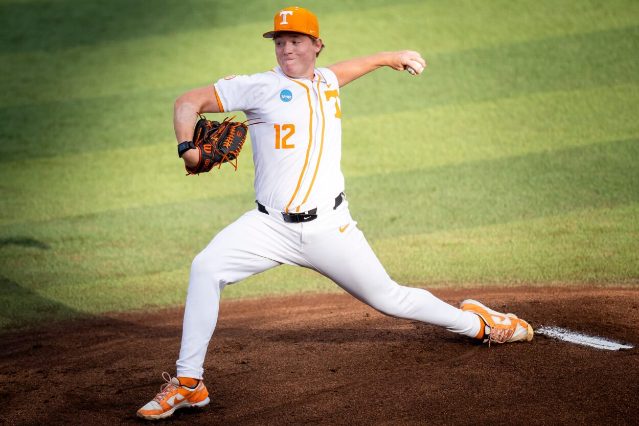 Syndication: The Knoxville News-Sentinel