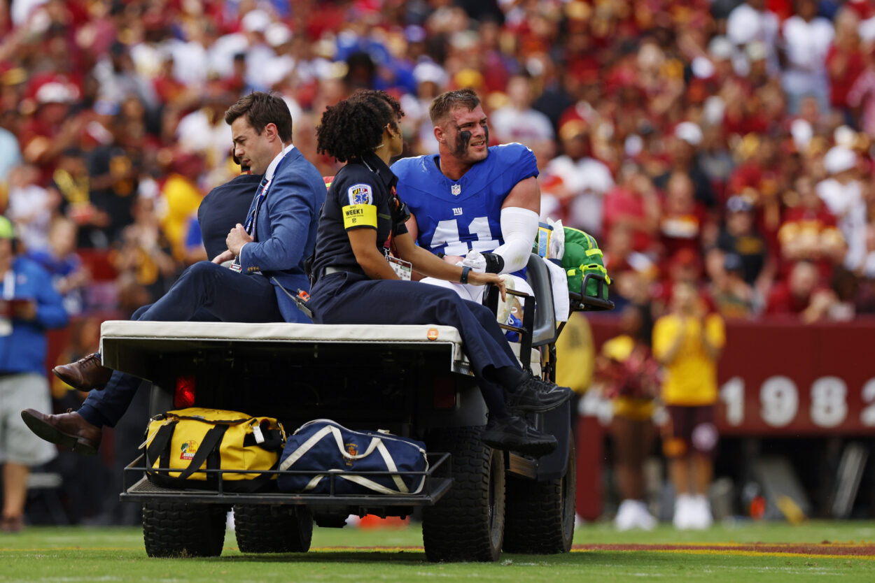 Micah McFadden, NFL: New York Giants at Washington Commanders