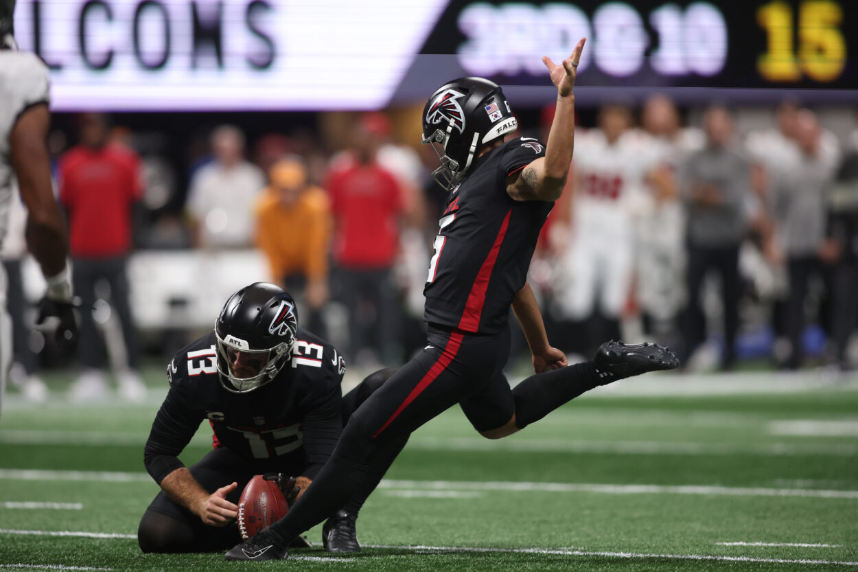 NFL: Tampa Bay Buccaneers at Atlanta Falcons,younghoe koo, new york giants